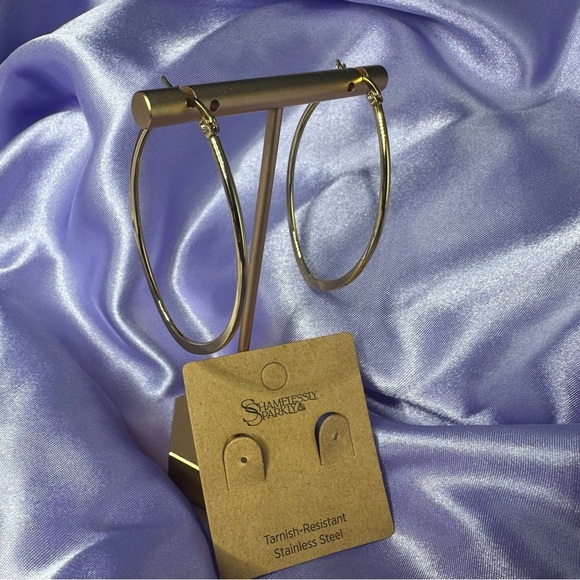 18K Gold Hoop Earrings – Hypoallergenic - Picture 4 of 8